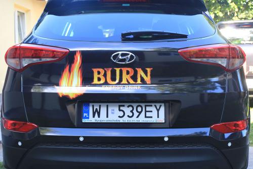 Burn oklejanie folią auta osobowego